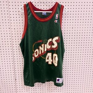 Champion Basketball Jersey Adult XL  48 Vintage Seattle Supersonics Shawn Kemp